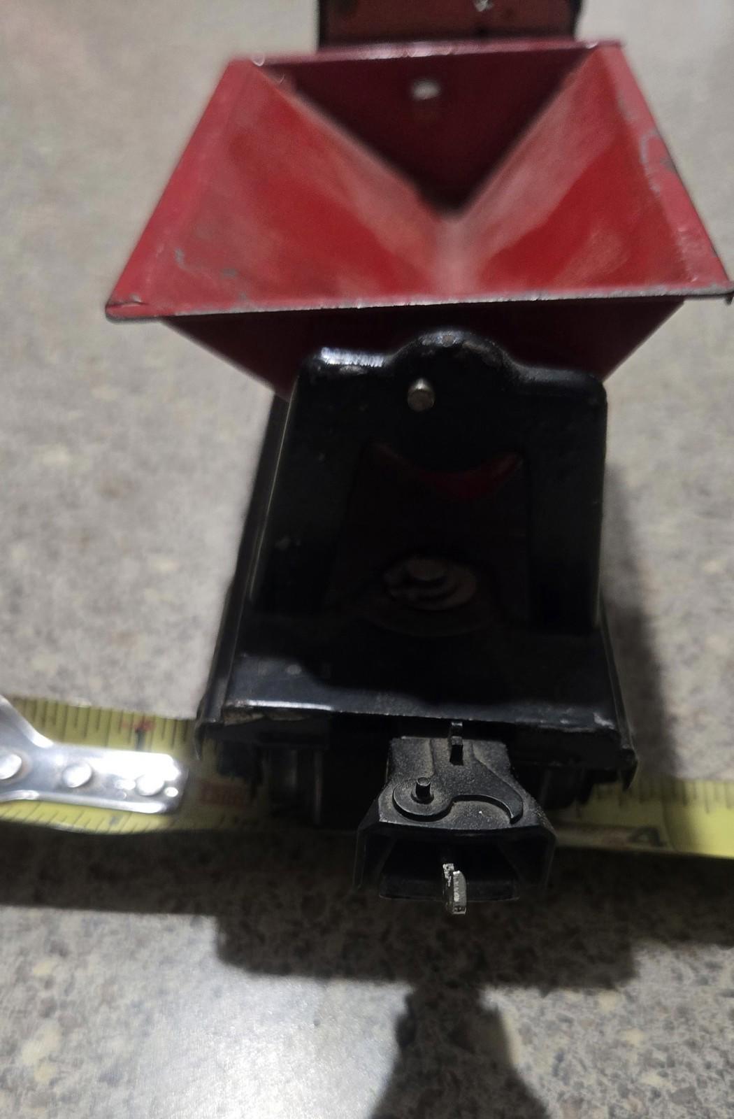 Lionel 3659 Metal Diecast Side Dump Red Train Car Utility O Guage