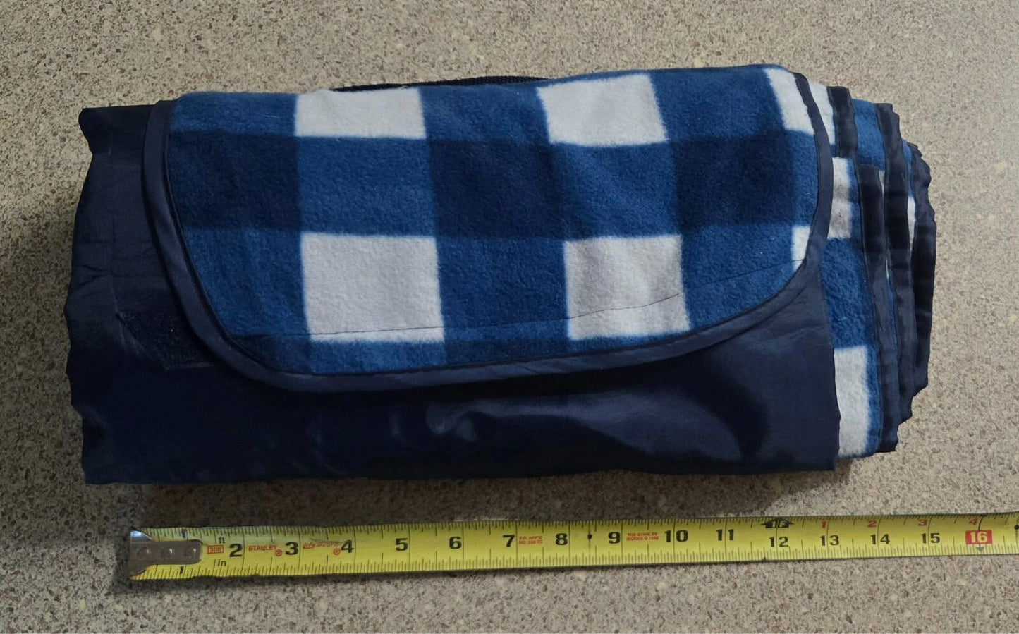 Roll Out Fold Up Blue locking Checkered Picnic Blanket