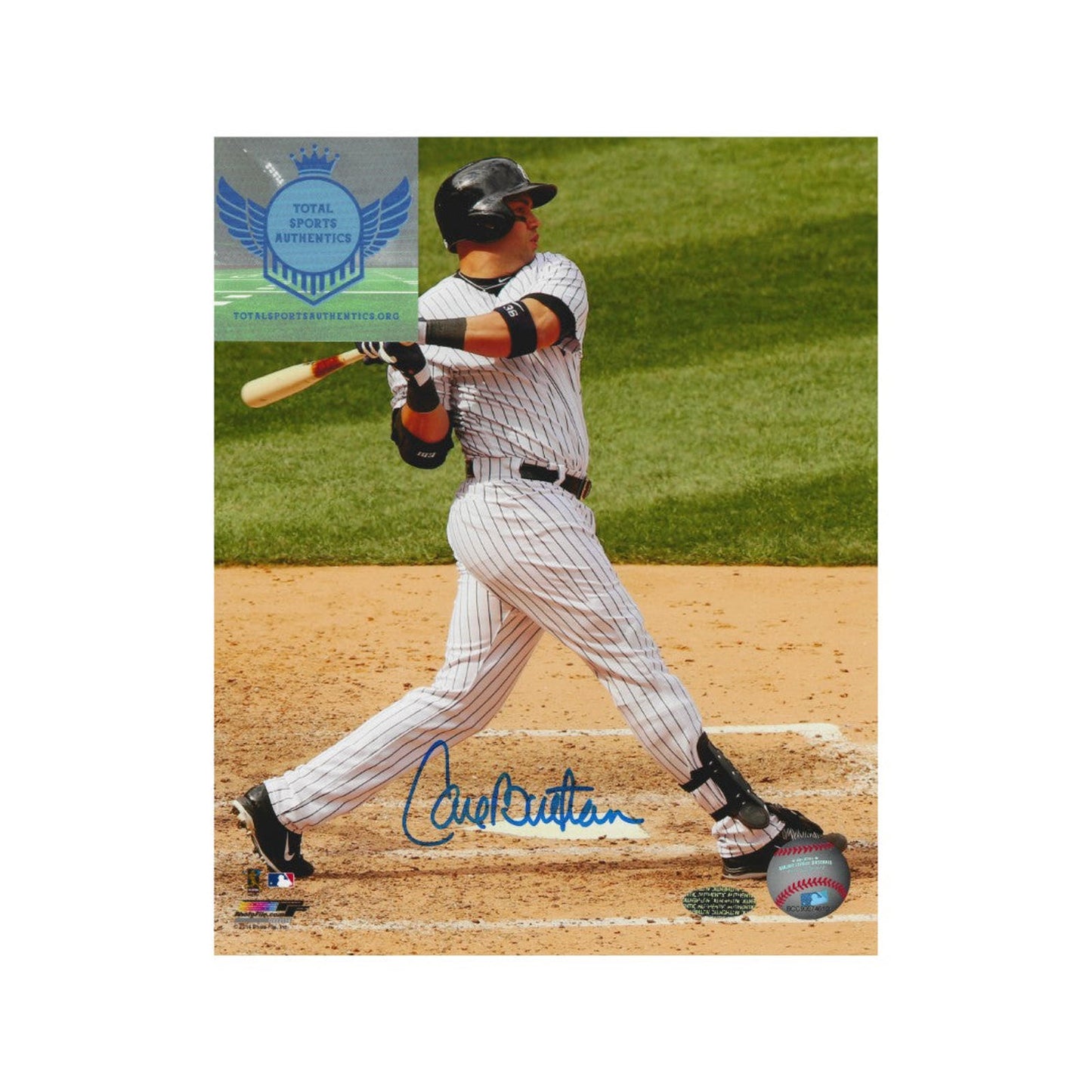 CARLOS BELTRAN AUTOGRAPHED 8X10 PHOTO NEW YORK YANKEES WITH COA
