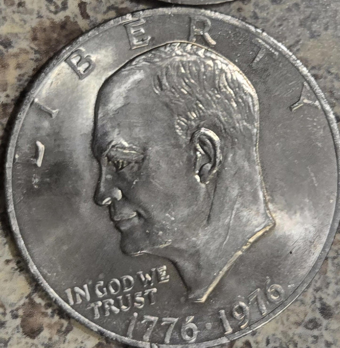 1976 USA VTG Collectible Dwight Eisenhower Liberty Bell Bicentennial Dollar Coin 1.00