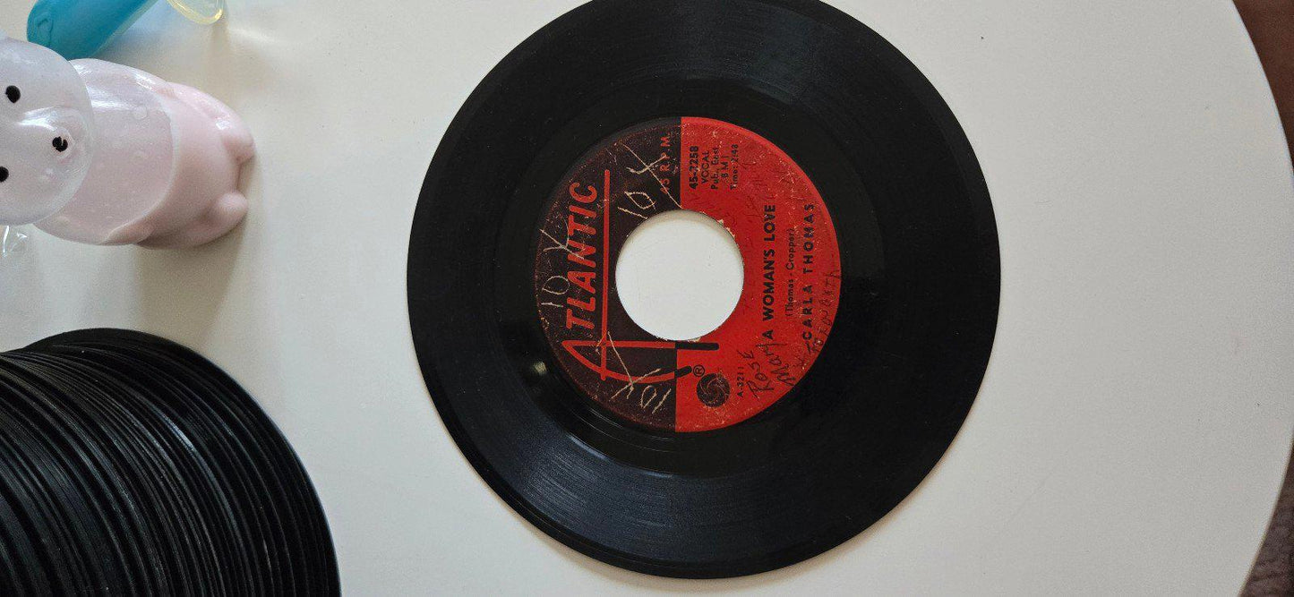 7-inch 45 RPM Vinyl "A Woman's Love" "Don't Let The Love Light Leave" Carla Thom
