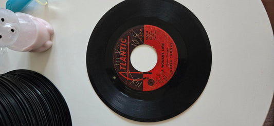 7-inch 45 RPM Vinyl "A Woman's Love" "Don't Let The Love Light Leave" Carla Thom