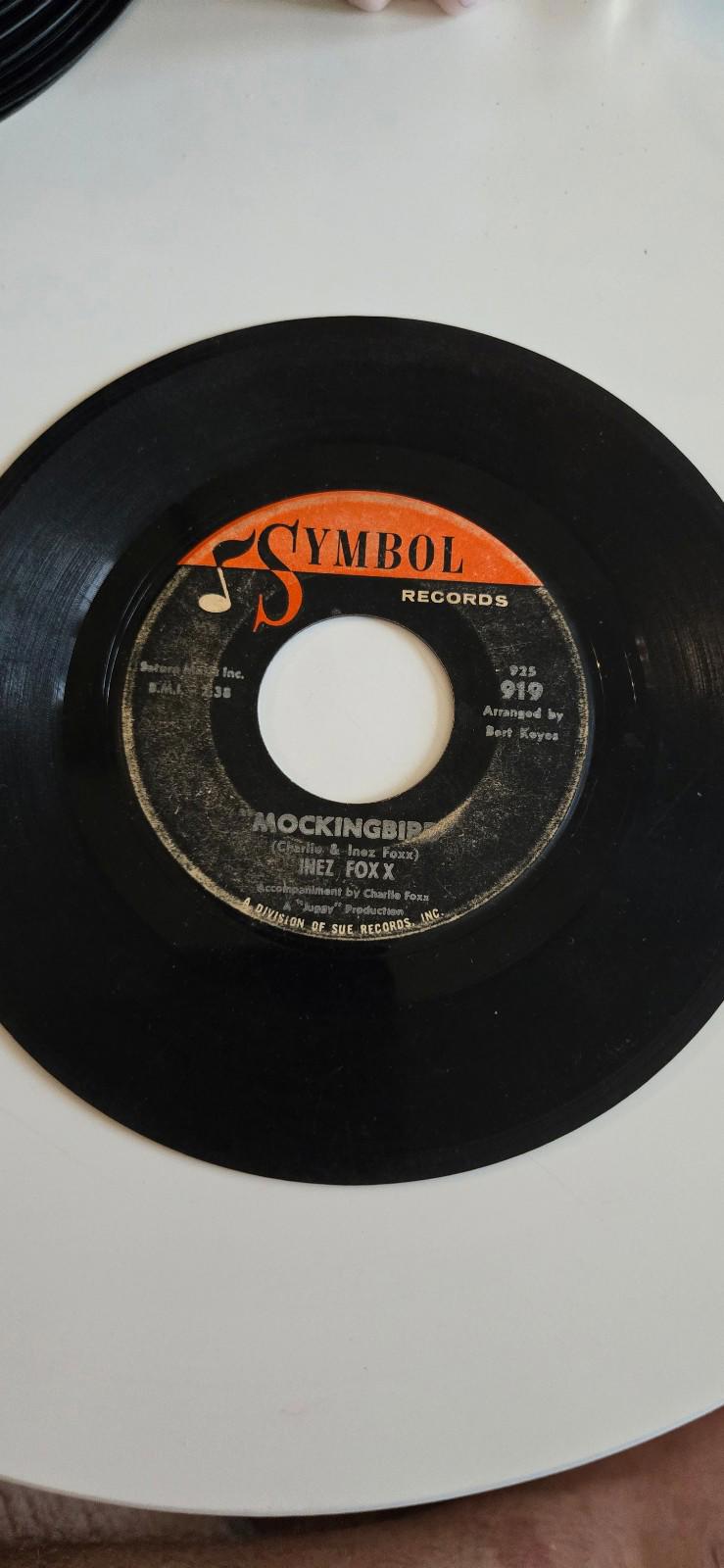 7-inch vinyl 45 RPM LP #919 "Jaybirds" Mockingbird" by Inez Foxx