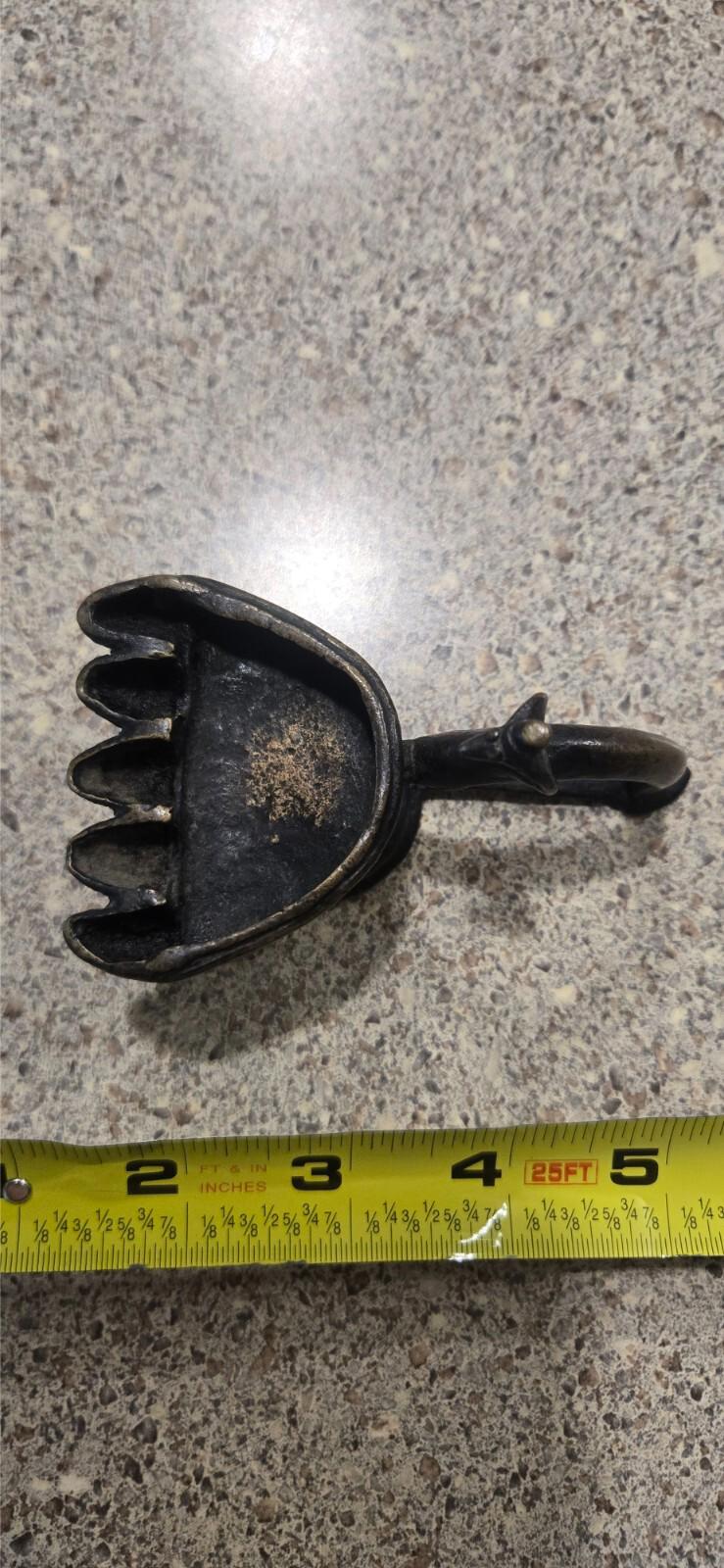 Antique Bronze Oil Lamp Holder for Oil Lamp No Burn Home Decor