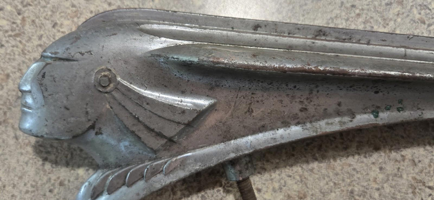 VTG Pontiac Indian Chieftain Metallic Hood Ornament 4152053