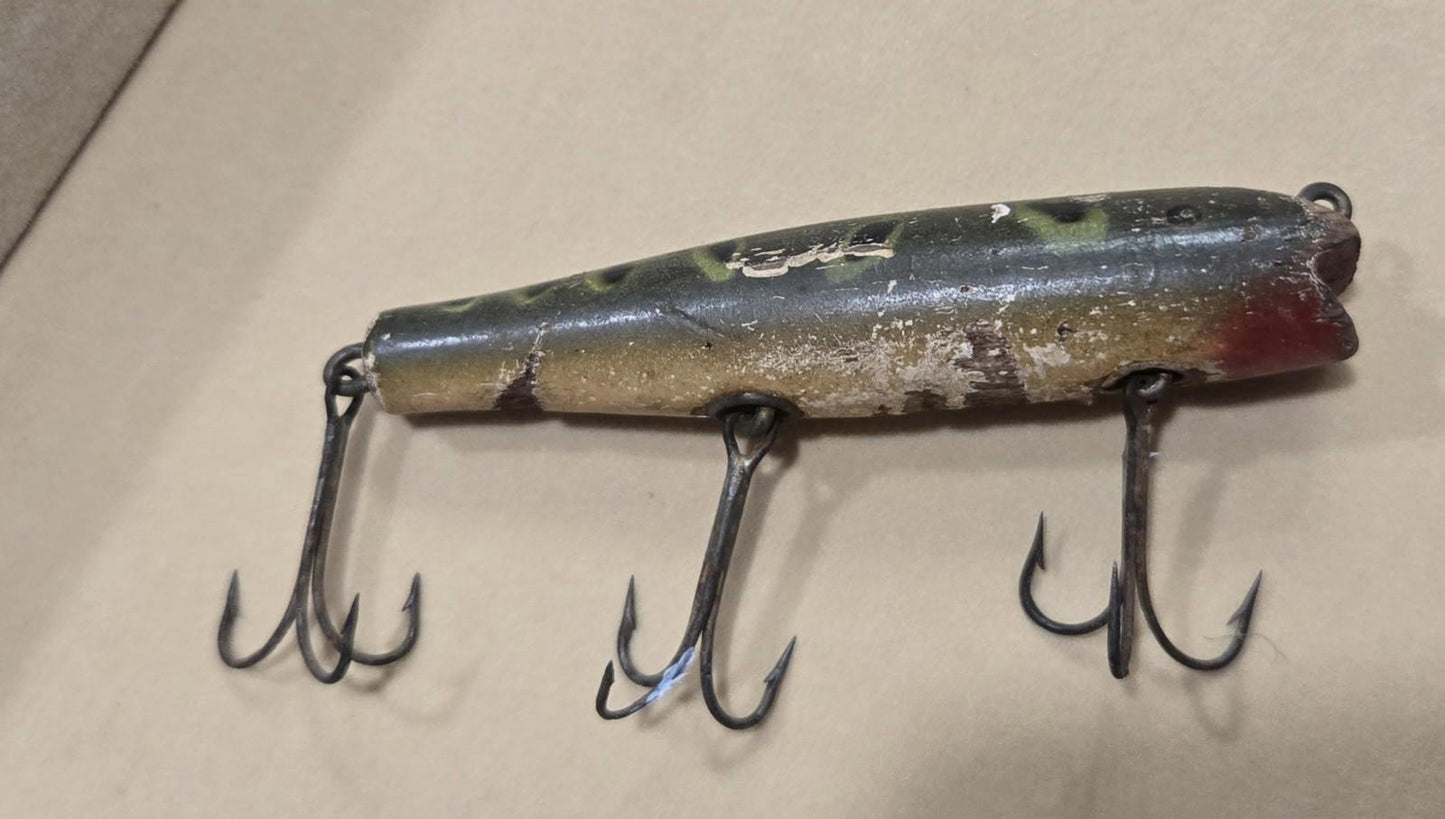 Antique Framed Set Of 4 Wooden Fishing Lure Spinno Minno Chub Darter Gudebrod.