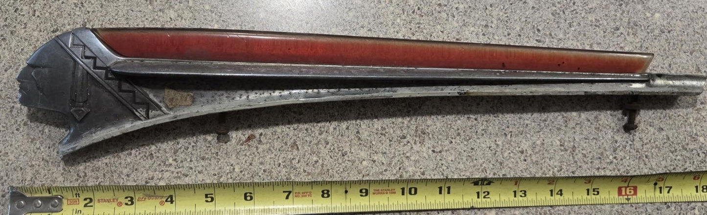 All Original VTG Pontiac Chieftain Red Lucite Insert 1946 508615 Chrome Art Deco