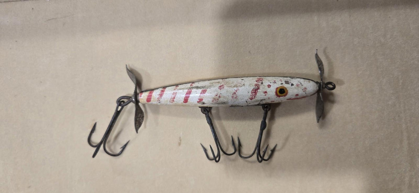 Antique Framed Set Of 4 Wooden Fishing Lure Spinno Minno Chub Darter Gudebrod.