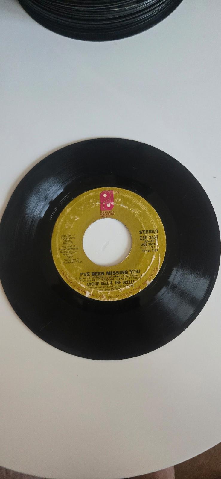 7-inch 45 RPM Vinyl "It's Hard Not to Like You" "I've Been Missing You"
