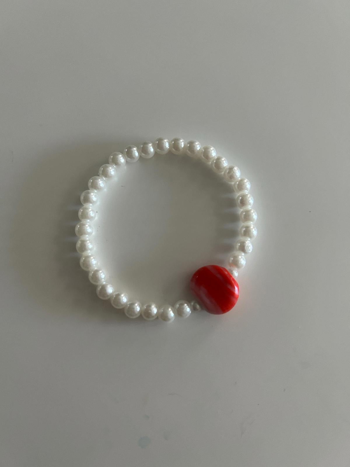Elegant Pearl Bracelet with Red Accent Bead - Timeless Jewelry for Any Occasion