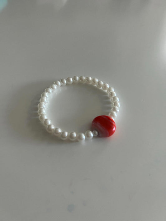 Elegant Pearl Bracelet with Red Accent Bead - Timeless Jewelry for Any Occasion