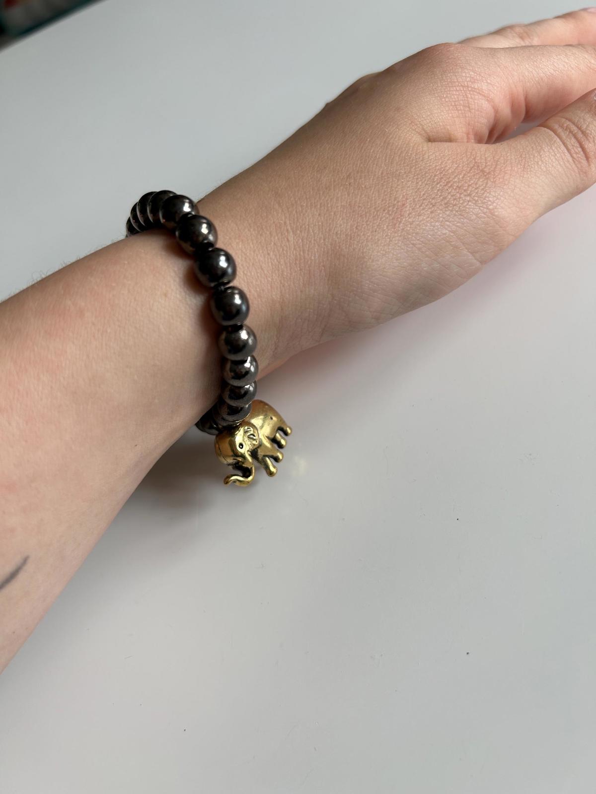 Elegant Black Bead Elephant Charm Bracelet - Unique Handmade Accessory