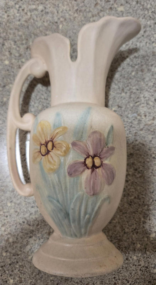 Hull Pottery 401-8" Iris Handmade Ewer Vase VTG