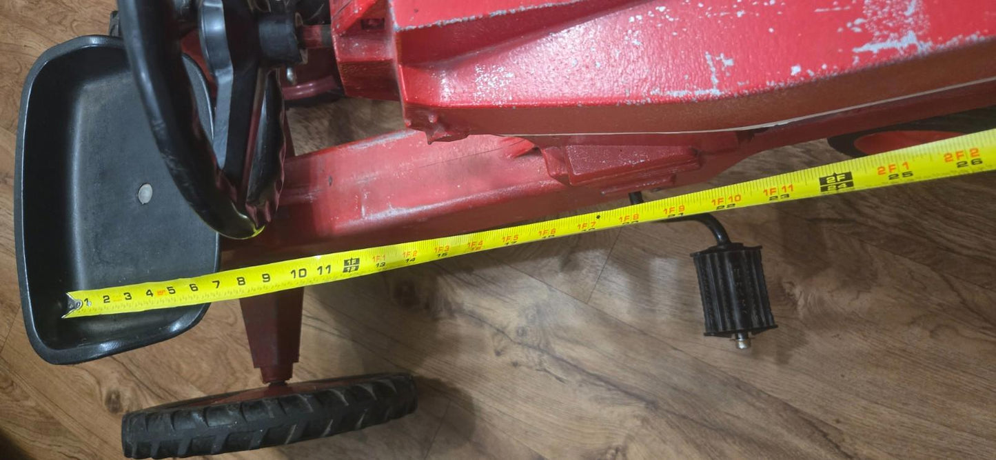 VTG ERTL Red International Pedal Farm Tractor Child Toy