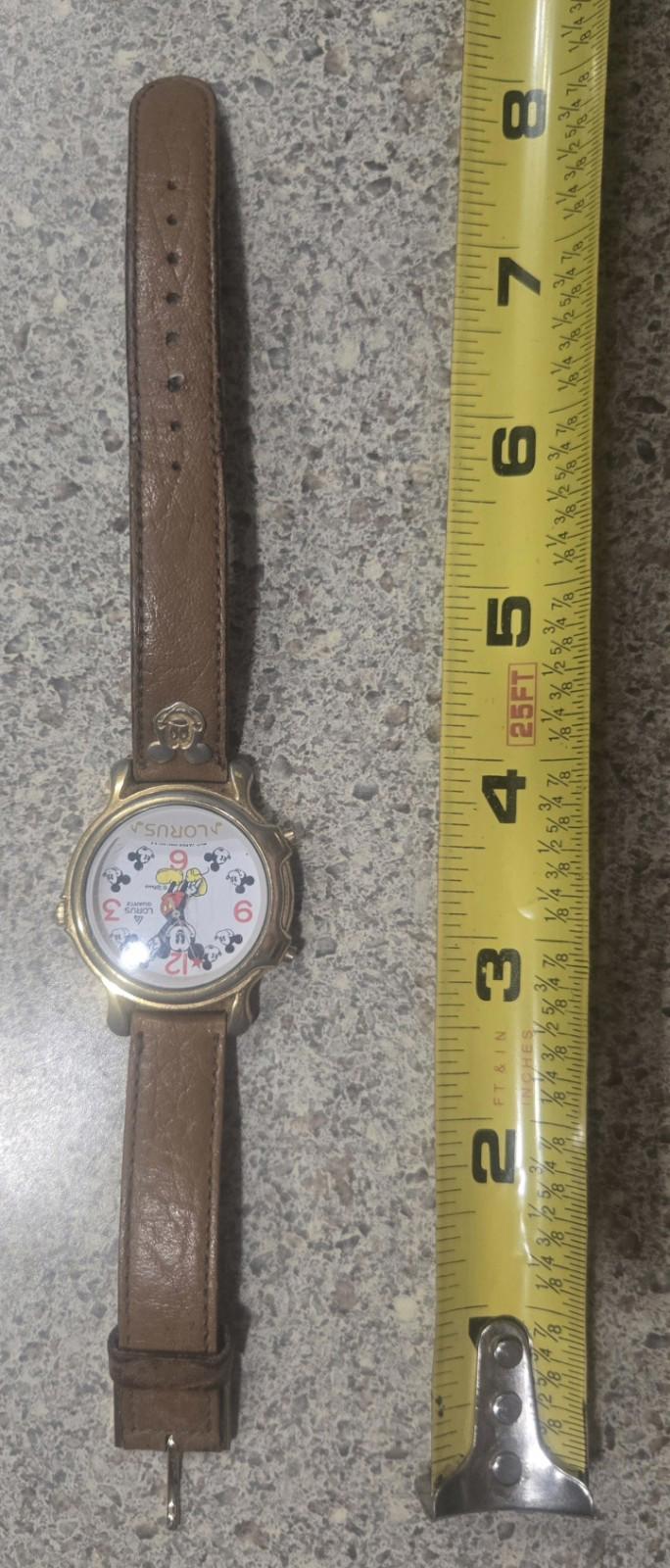 Lorus Walt Disney Musical Animated Mickey Mouse Quartz Watch V422-0010 - Tested