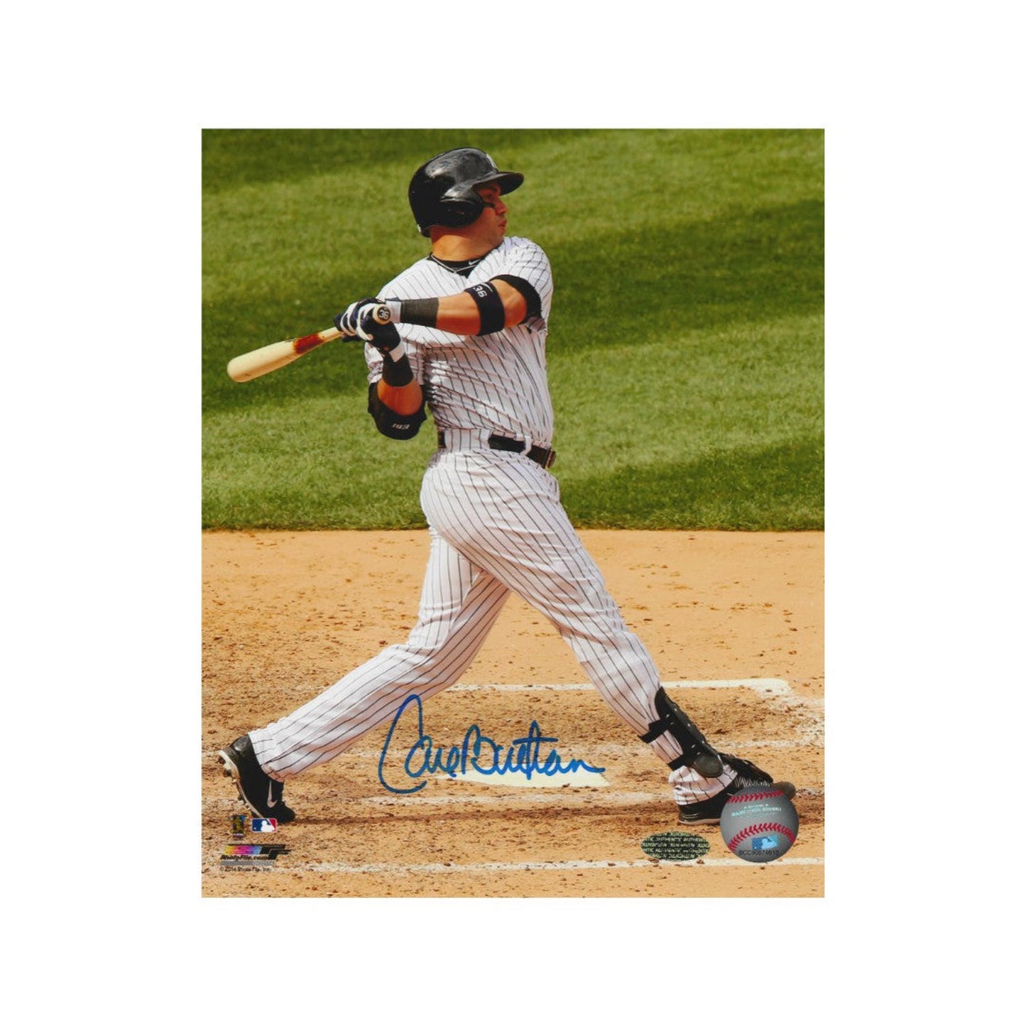 CARLOS BELTRAN AUTOGRAPHED 8X10 PHOTO NEW YORK YANKEES WITH COA