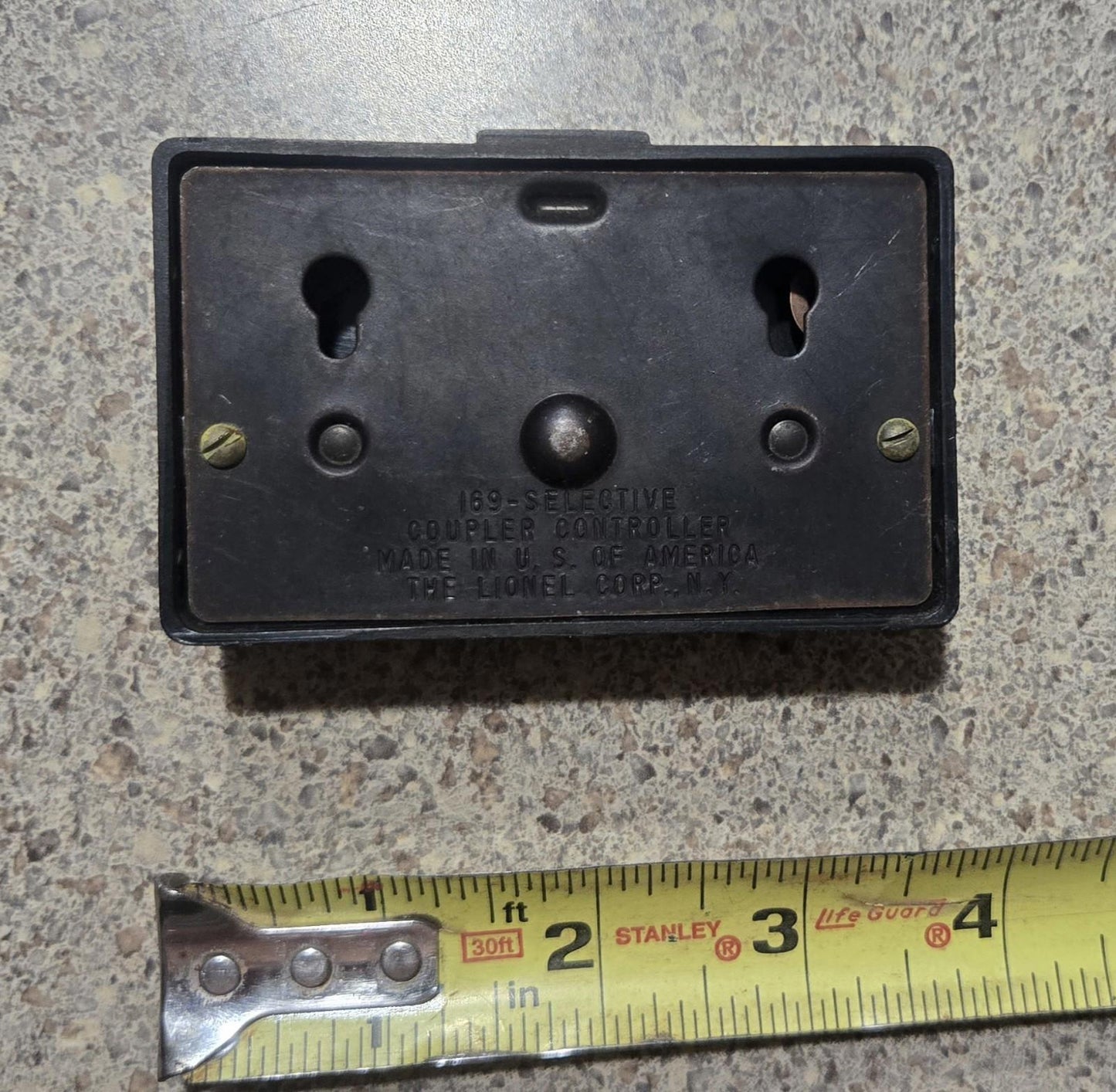 Lot Of 2 Vintage Lionel Controllers 169 And 711