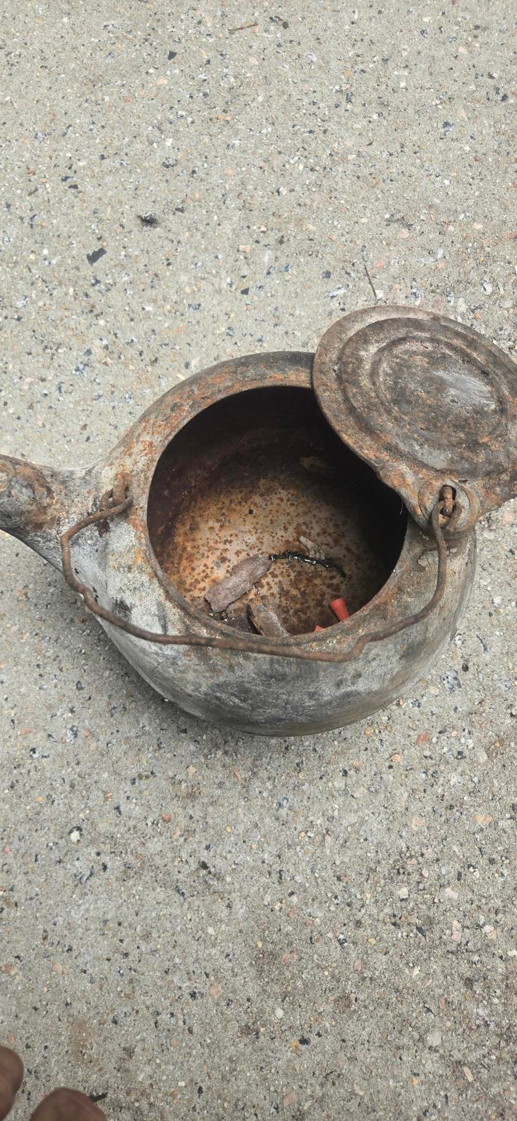 Antique Vtg Cast Iron Preloved Kettle For Open Fire Wood Burner Stove Marked w/8