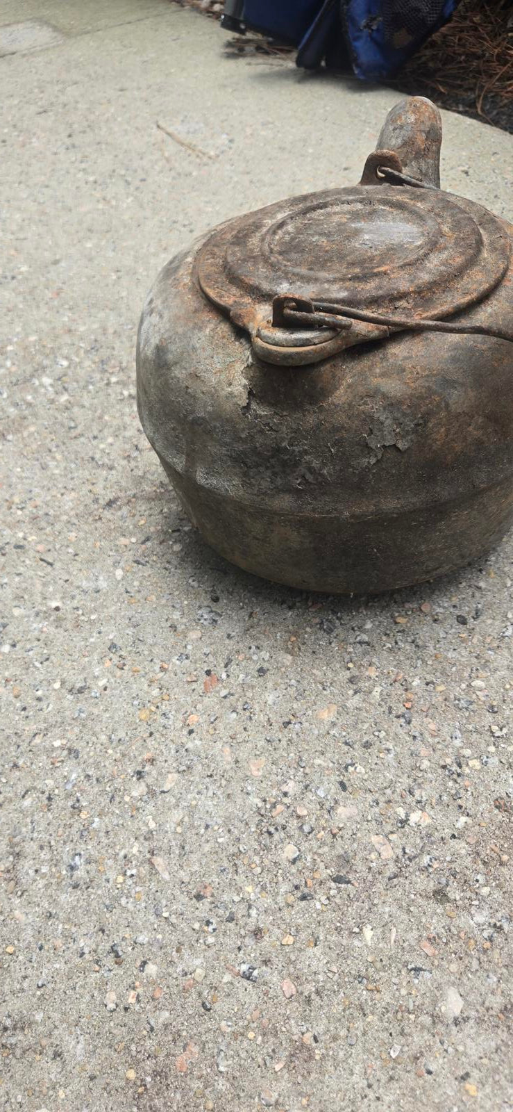 Antique Vtg Cast Iron Preloved Kettle For Open Fire Wood Burner Stove Marked w/8