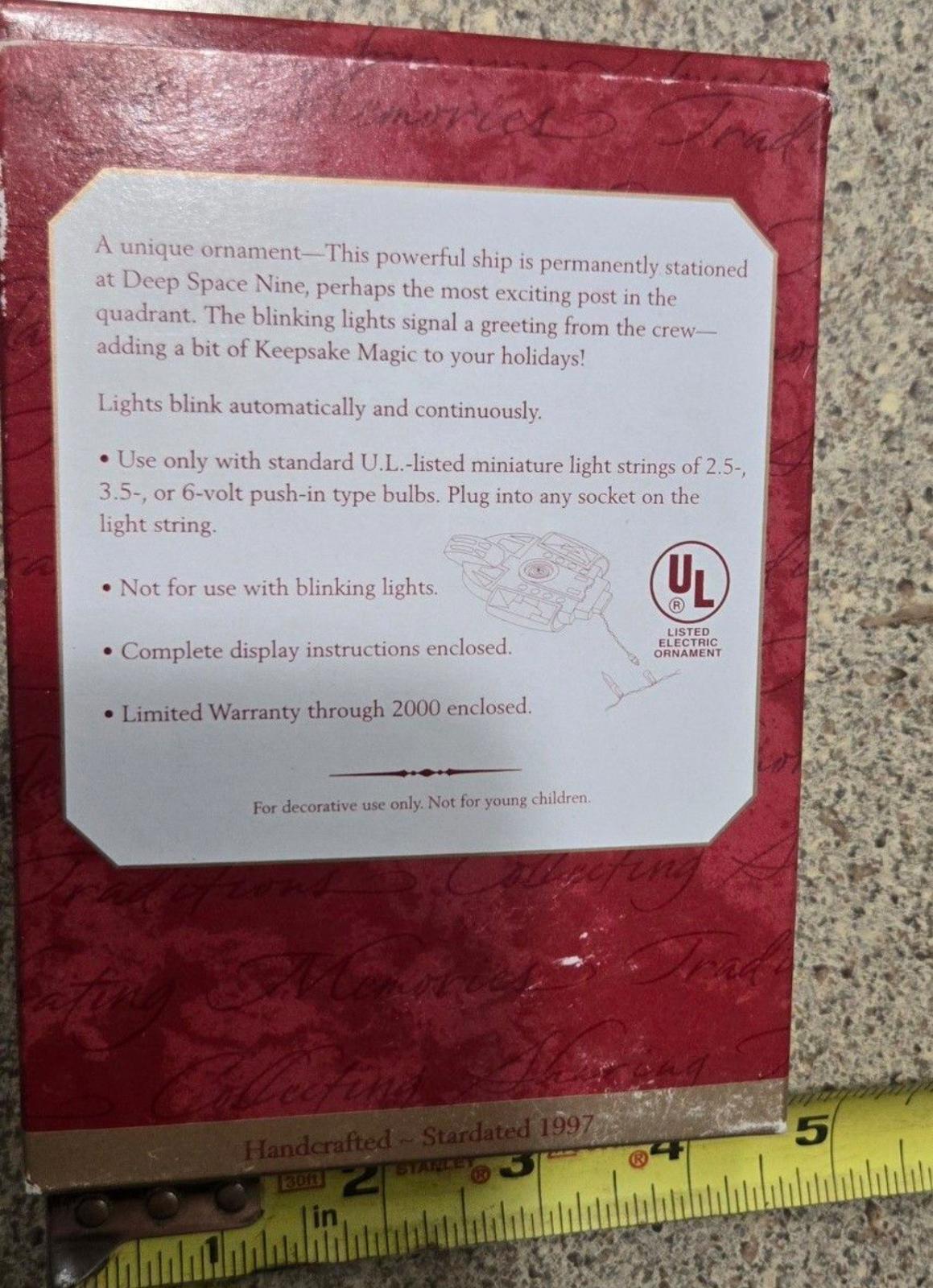 VTG 1997 Hallmark Ornament U.S.S. Defiant Star Trek Deep Space Nine Lit Electric