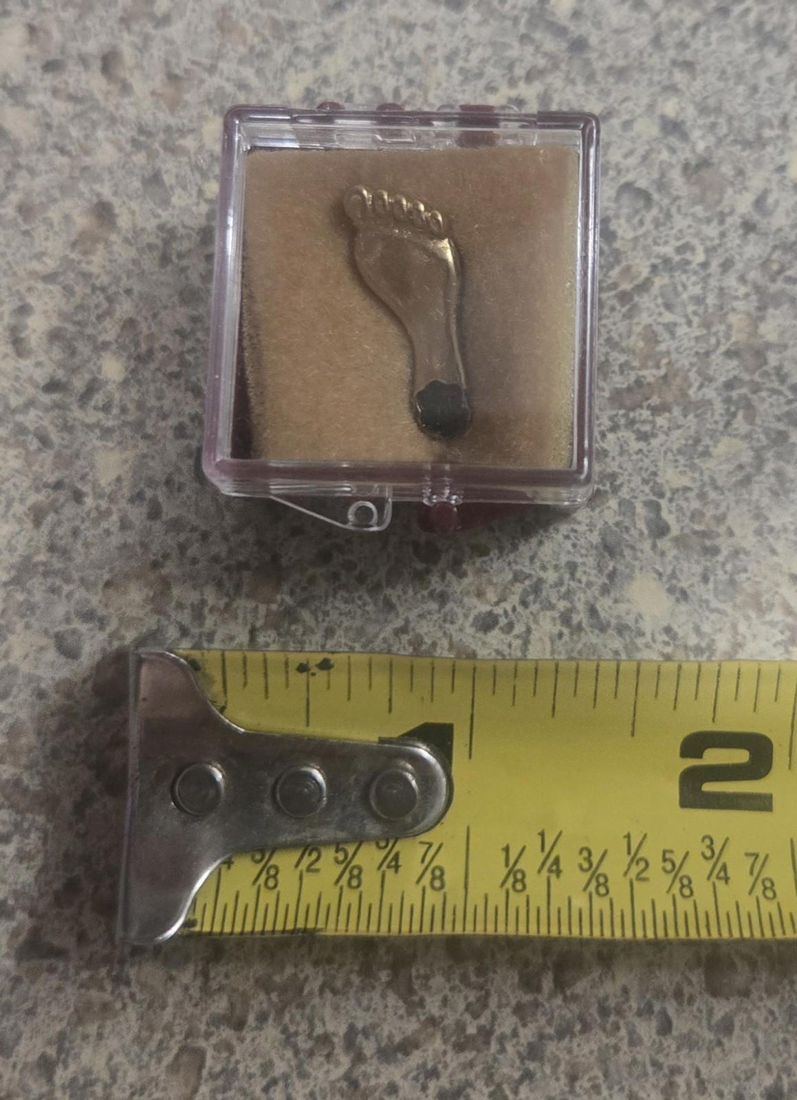 Golden Lapel Tarheel Vtg North Carolina Pin No Mark