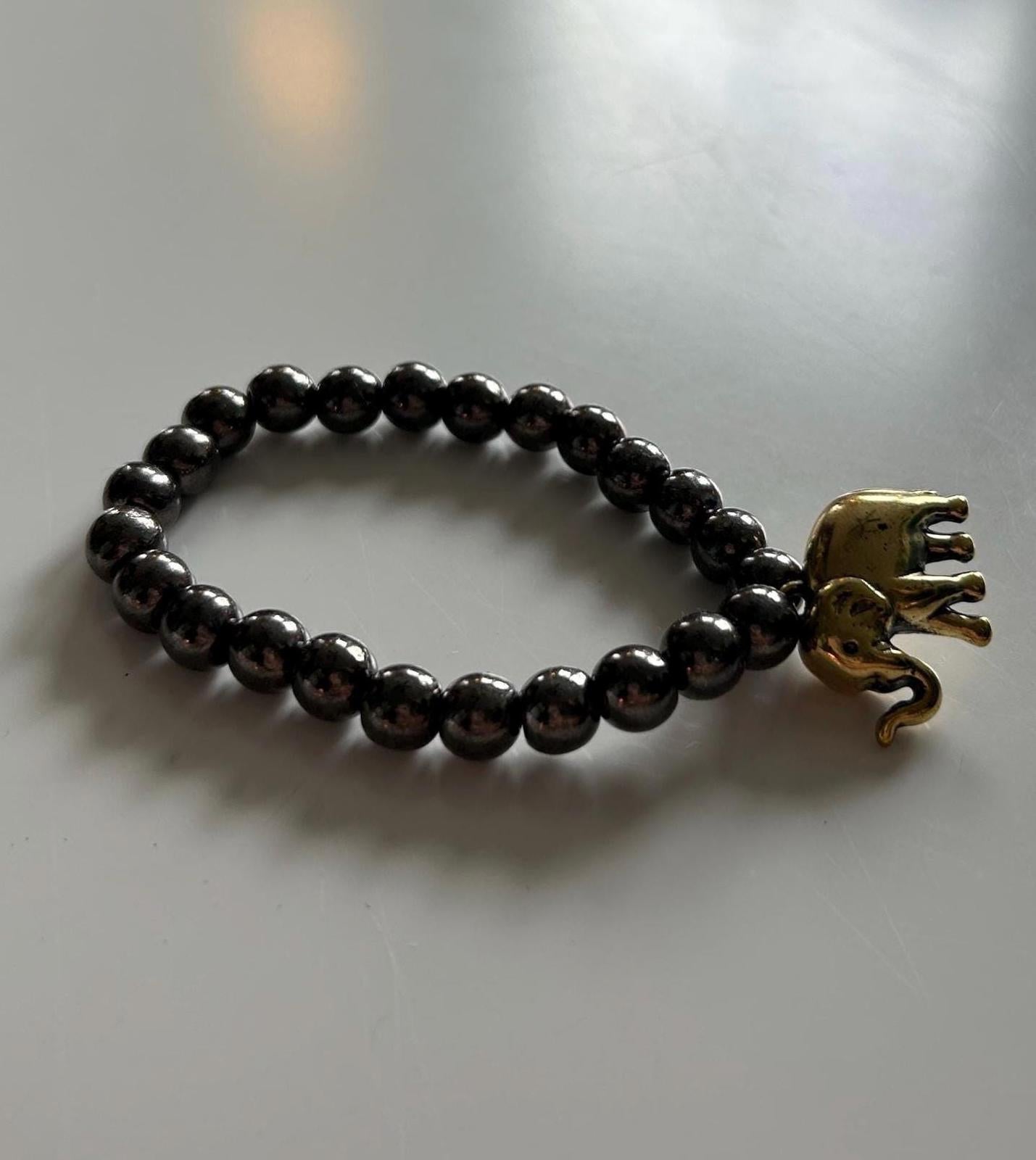 Elegant Black Bead Elephant Charm Bracelet - Unique Handmade Accessory