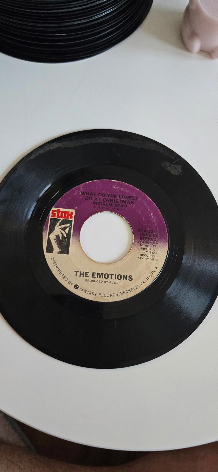 7-inch, 45 rpm vinyl record of "Shouting Out Love" by The Emotions, What Do The