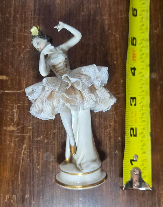 Porcelain Ballerina Figurine with Lace Tutu Possibly Dresden